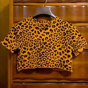 Crop top